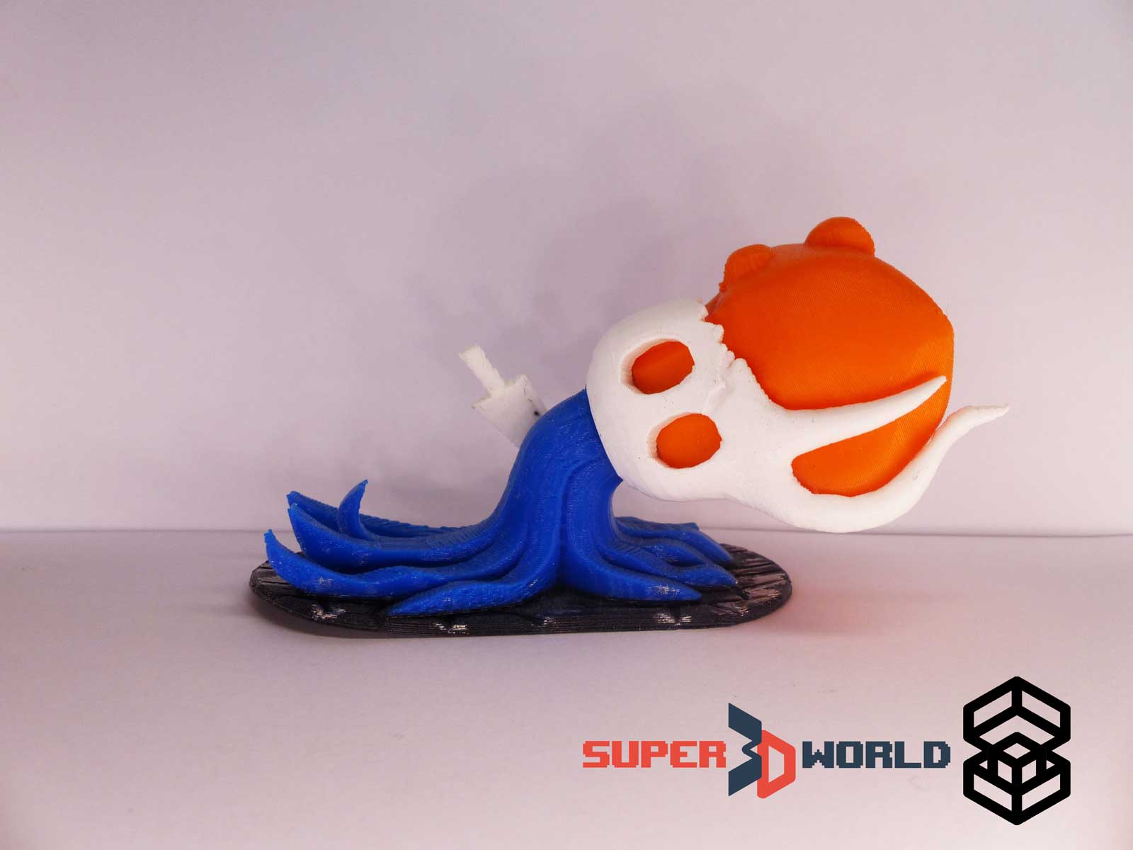 Figurine de vaisseau corrompu du jeu vidéo Hollow Knight